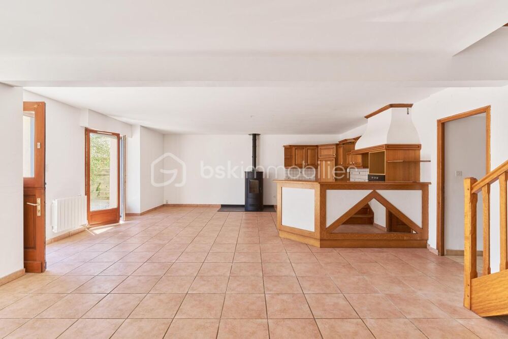 Longère rénovée de 145 m²  4 chambres  Bourgbarre