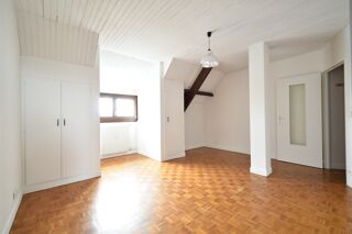  Appartement à louer 1 pièce 27 m²