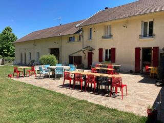   COUP DE COEUR DE CETTE FERME AUBERGE IMPLANTEE SUR 21 HECTARES, SECTEUR AMBAZAC 87 Les billanges
