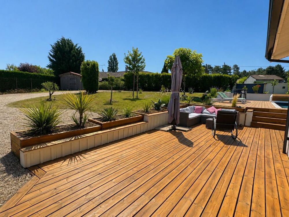 Maison Salles centre : 7 pièces 162 m2 garage et piscine et grand terrain
