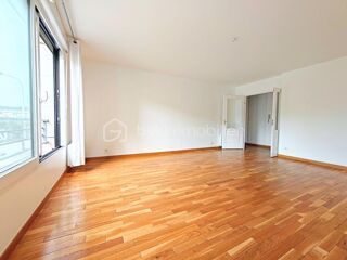 Vente Appartement Vivez au cœur du centre-ville dans un appartement spacieux et lumineux ! Saint cyr l ecole