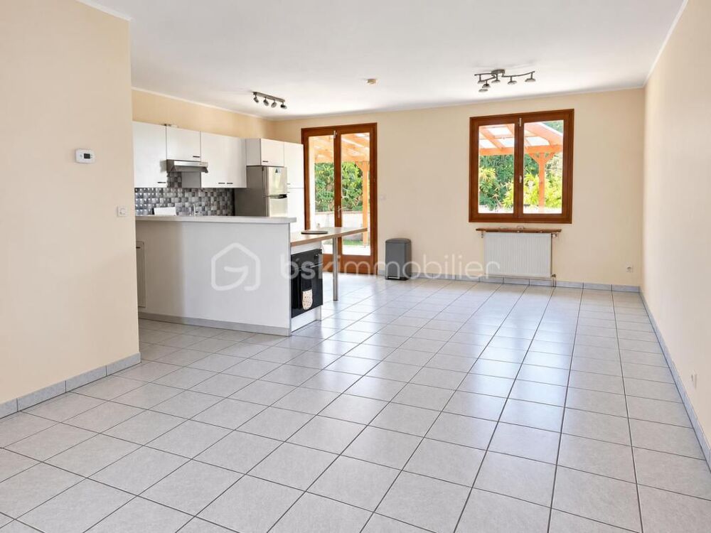 Vente Maison SAINT-ÉTIENNE – Maison de plain-pied avec sous-sol complet, jardin et terrasse couverte Saint etienne