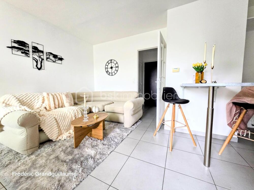 Vente Appartement Découvrez cet élégant T2 : Confort, sécurité et emplacement stratégique à Reims ! Reims