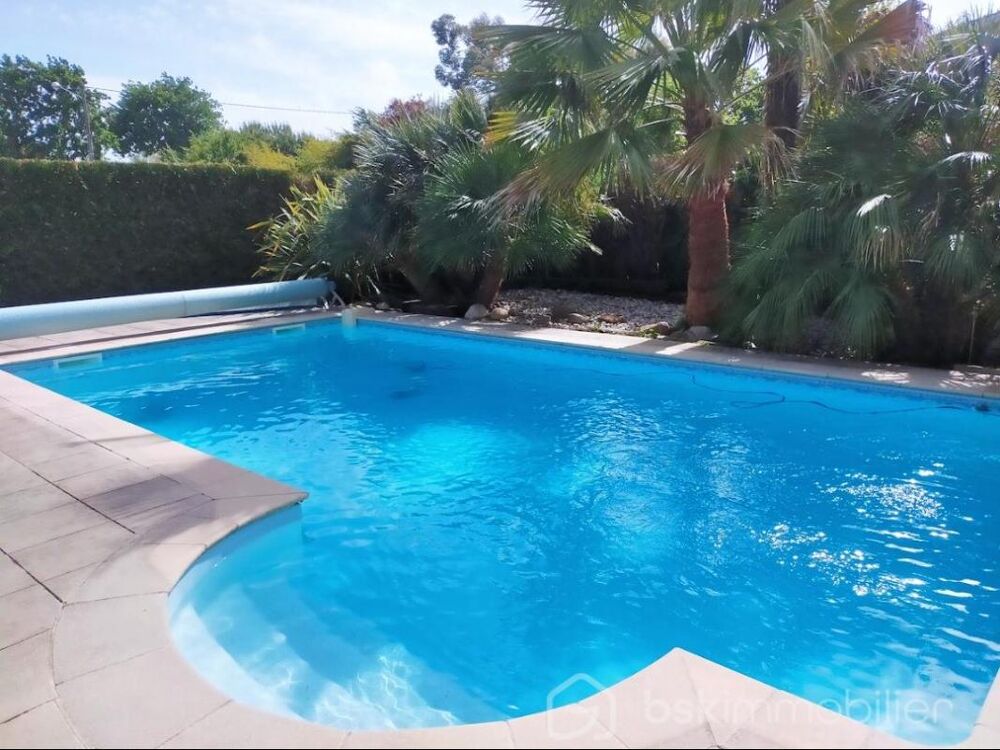 Maison de 167m2 avec piscine et garage indépendant