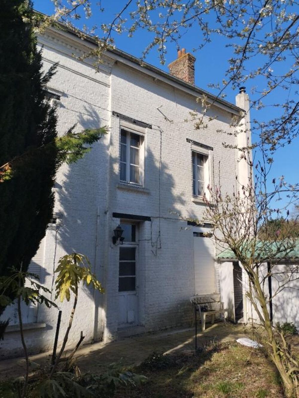 Maison semi individuelle 5 pièces de 135 m²