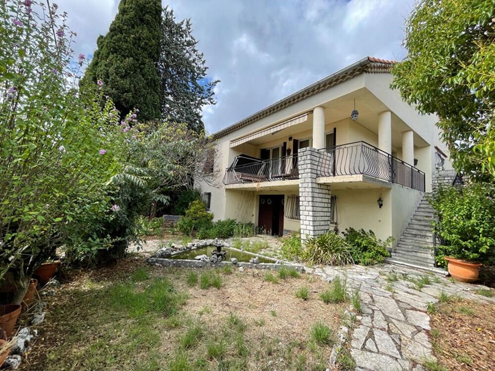 Alès quartier Clavières Exclusivité maison en pierres 6 pièces sur 2 niveaux de 133 m2 sur terrain 501 m2