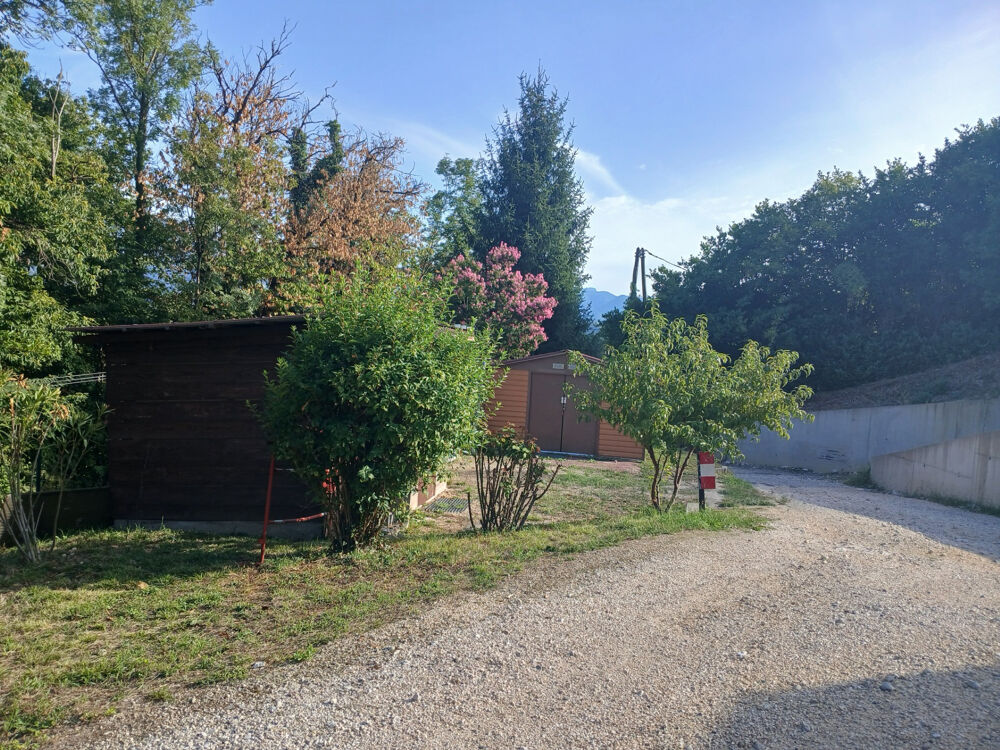Maison à vendre 6 pièces POLIENAS (38)- Maison 5 chambres sur 1459 m² de terrain - Proche Tullins - DPE en C