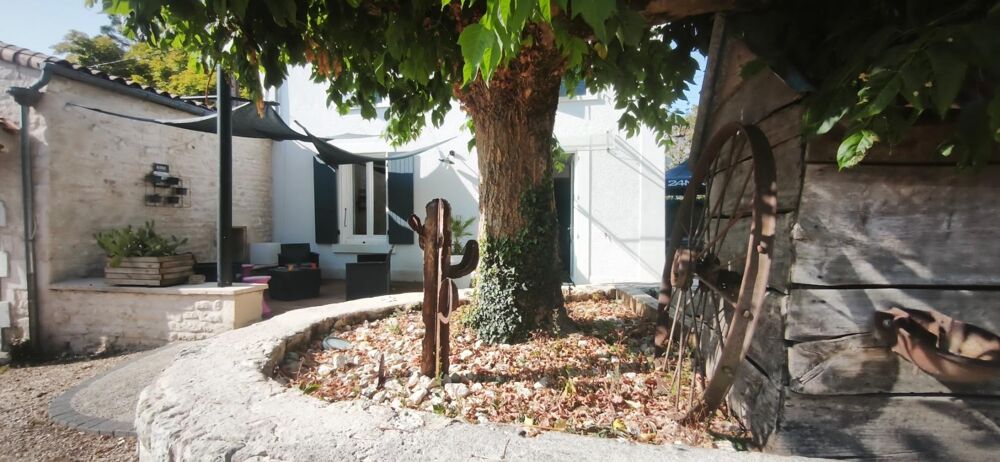 Vente Maison Vouillé – Maison de caractère 150 m² – Terrain arboré de 1100 m² – Coup de cœur assuré Vouille