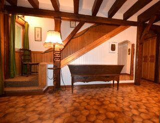  Maison  vendre 6 pices 201 m