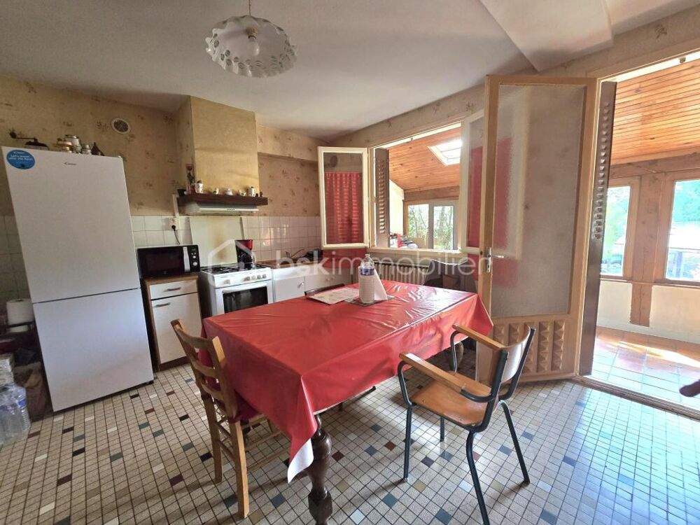 Vente Immeuble Spécial Investisseur – Ensemble de 3 maisons louées – Puy-Guillaume Puy guillaume