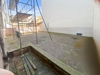  Immeuble à vendre 12 pièces 350 m²