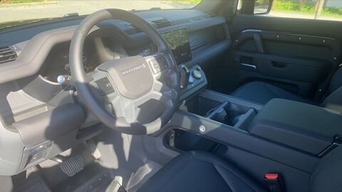 Defender P300e 2.0 Ti 300 PHEV 4WD BVA X-Dynamic Se - Premi&egrave;re main G 2024 occasion 59551 Attiches