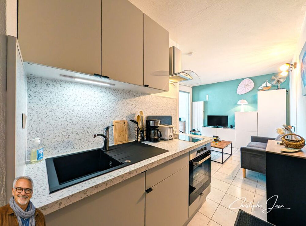 Appartement avec loggia vue mer et parking privé