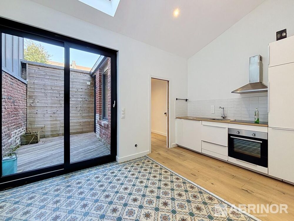 EXCLUSIVITÉ - LILLE Cormontaigne / Montebello, beau type 2 avec terrasse et garage