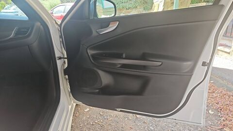 Giulietta II 1.4 TB MultiAir 150 Sportiva 2016 occasion 83240 Cavalaire Sur Mer