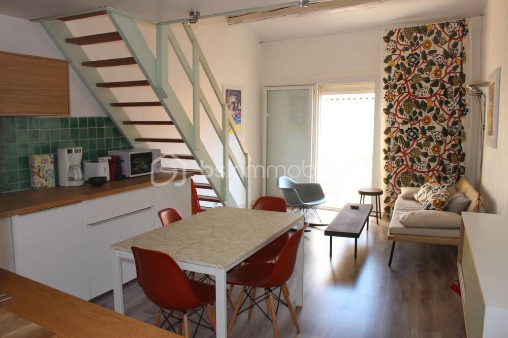 Vente Appartement Sète, à 2 pas des Halles, T2 + mezzanine d'une suface utile de 66 m². Possibilité 8 couchages Sete