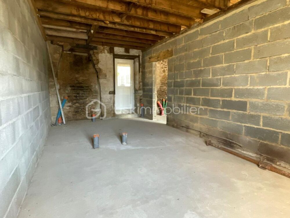 Maison en pierres, 3CH, à finir de rénover - GROS POTENTIEL