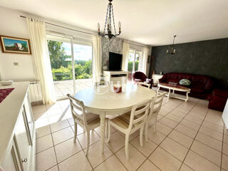  Maison  vendre 9 pices 135 m