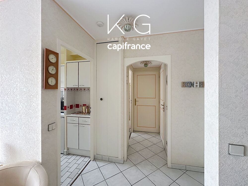 Vente Appartement Deauville, place Morny, bel appartement T2 à vendre 33m2 au 2e étage, balcon sur jardins, cave Deauville