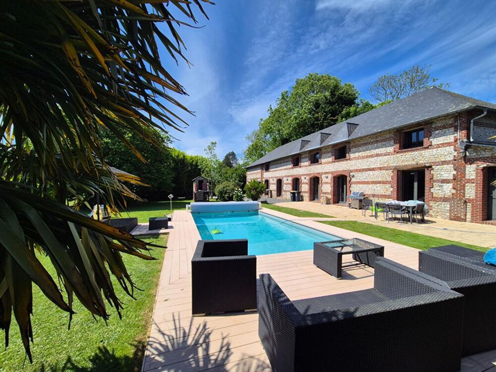 Longère 350 m² en briques et silex