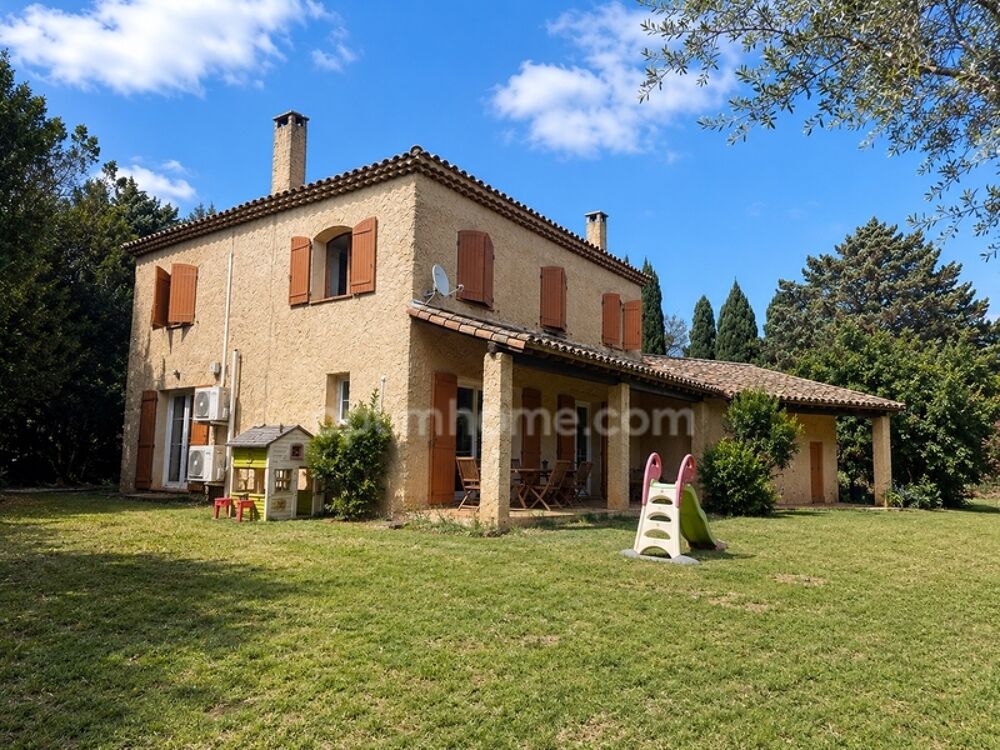 Maussane-les-Alpilles Maison 180 m2 avec 2440 m2 de terrain