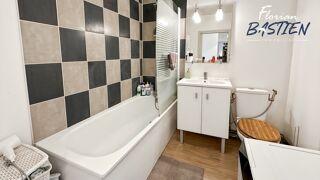  Immeuble à vendre 6 pièces 175 m²
