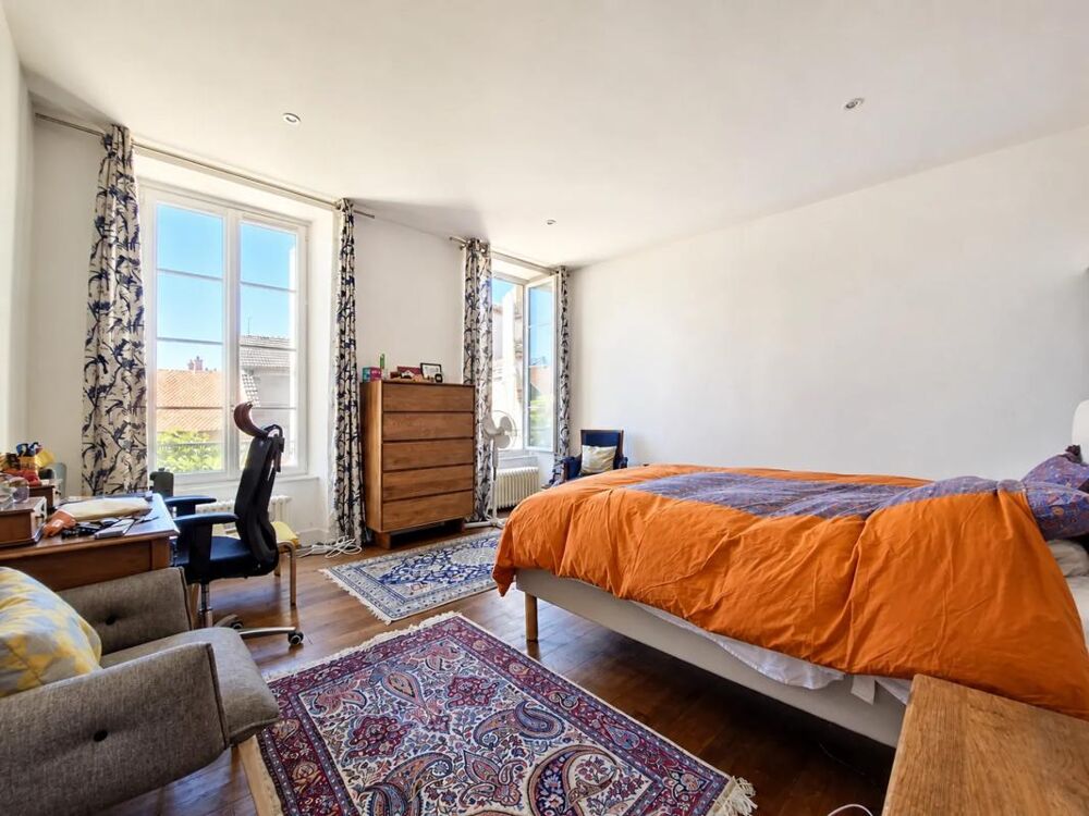 à vendre  Propriété/château Villeneuve-sur-Yonne (89500)