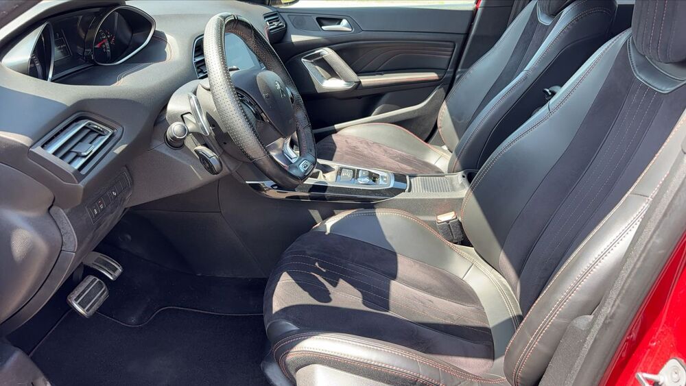 308 SW II 2.0 BlueHDi 180 EAT8 GT 2016 occasion 38300 Ruy Montceau