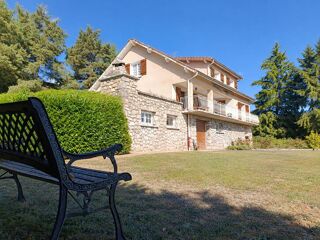  Maison à vendre 10 pièces 220 m²