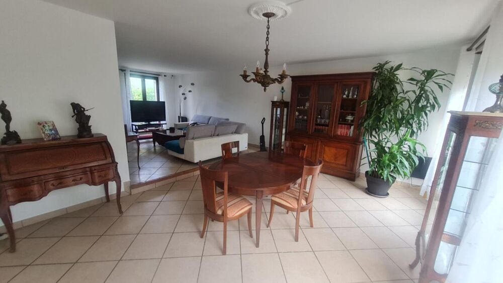 Maison 10 pièces 4 chambres 201.48 m2