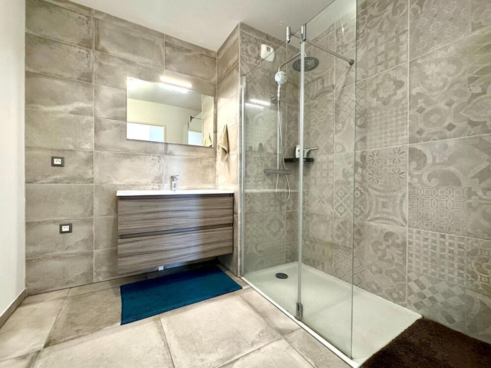 appartement de 85 m² en étage élevé (2019)