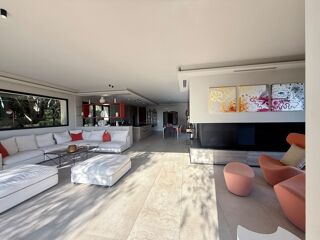  Villa � vendre 6 pi�ces 256 m� Le rouret