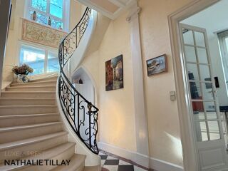  Maison � vendre 9 pi�ces 260 m�