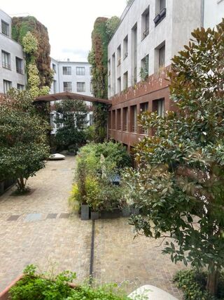  Appartement à louer 3 pièces 65 m²