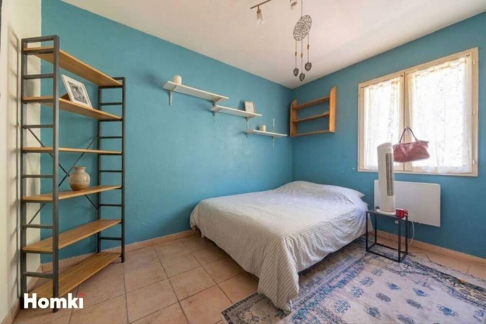 Vente Villa Villa T7 de 127 m² avec T2 indépendant – Pélissanne Pelissanne