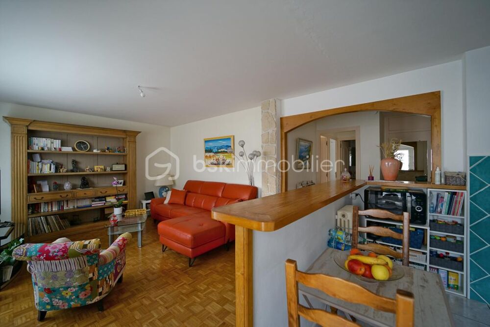 Vente Appartement T3 lumineux à Cran Gevrier / limite Annecy centre Annecy