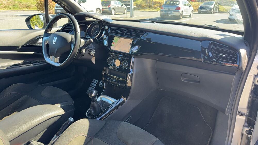 DS3 1.6 BlueHDi 100 Performance Line 2018 occasion 42000 Saint Etienne