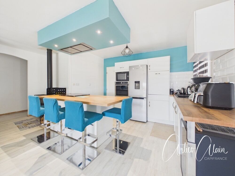 Vente Maison Maison de plain-pied avec piscine et vue sur la Montagne Noire Villefranche de lauragais