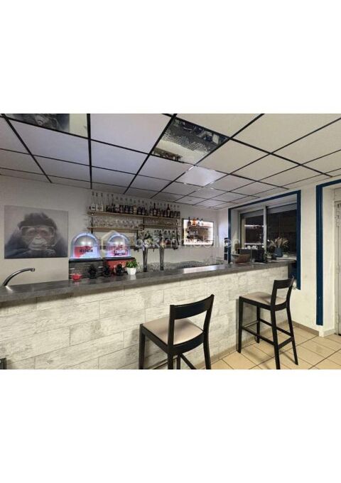   Noailly, aux portes de Roanne, Fond de commerce Bar Restaurant avec logement 