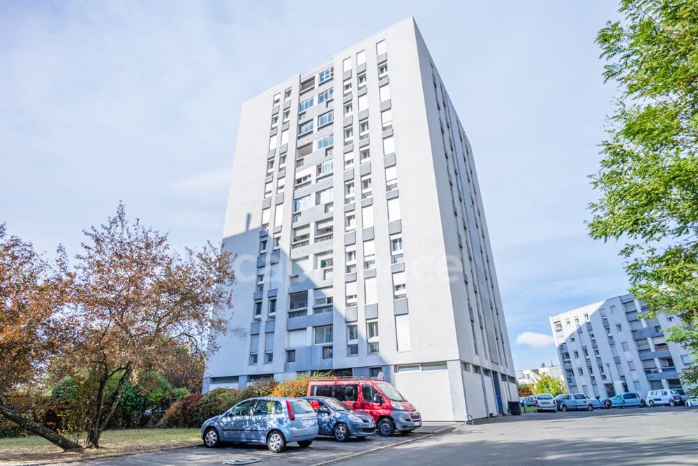 A vendre - Appartement T3 lumineux avec balcon, parking et vue dégagée