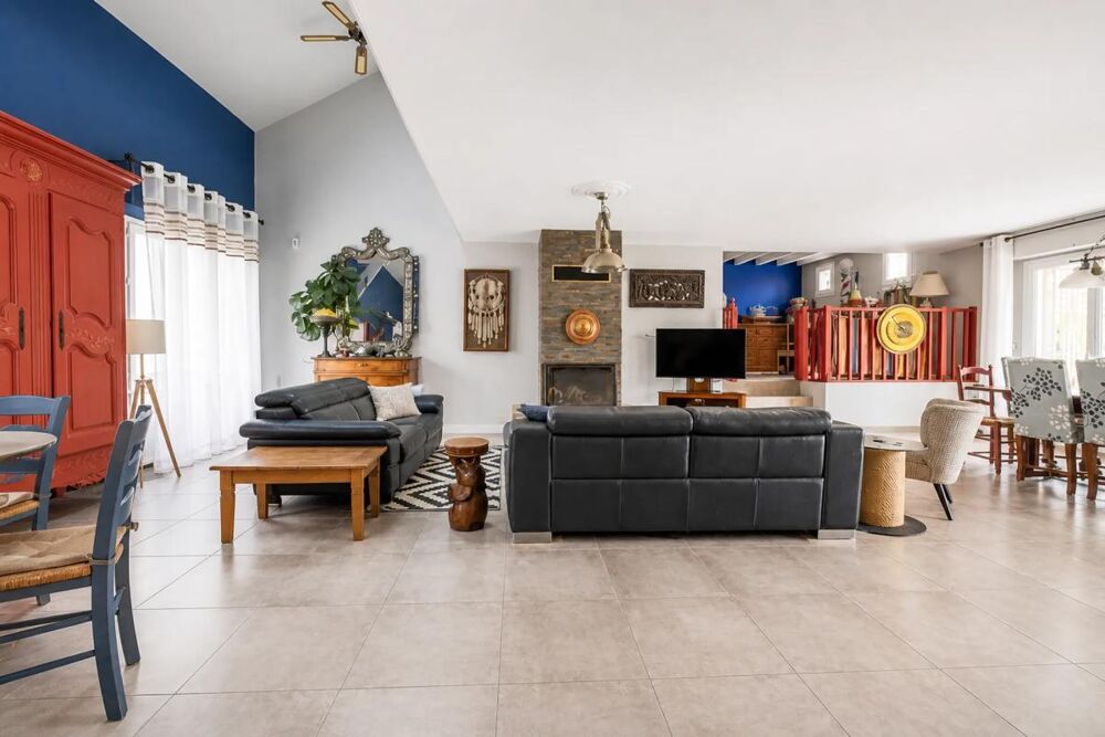 Maison de 13 pièces de 325 m² à Athis-Mons