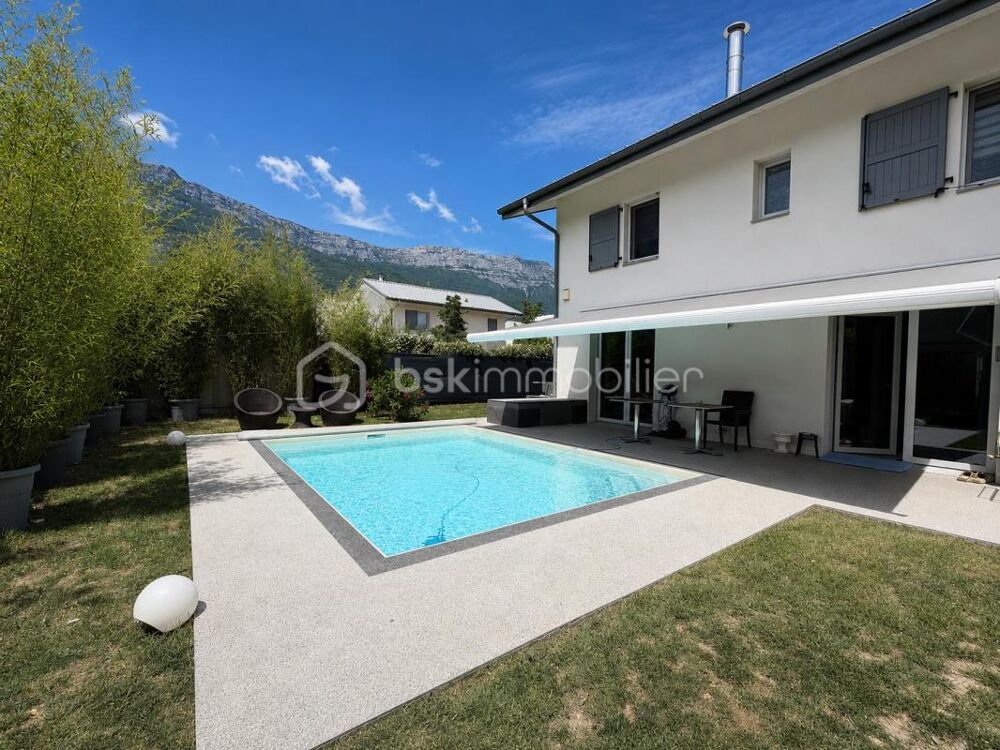 Maison jumelée de 102m2 avec piscine RT 2012