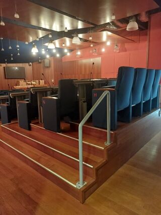  Immeuble � vendre 12 pi�ces 378 m�