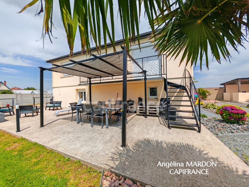 Maison Traditionnelle T5 de 124 m²  Terrain Paysager de 1215 m² + Piscine à Saint-Nicolas-de-la-Taille (76 170)