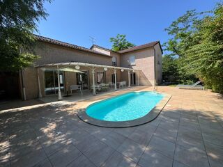  Maison � vendre 8 pi�ces 261 m�