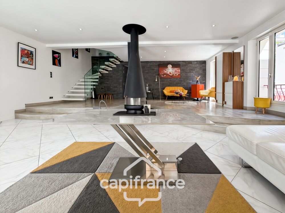 Vente Maison LE PERREUX SUR MARNE (94) LE PERREUX-SUR-MARNE – MAISON FAMILIALE DE 262,50 M² EN PARFAIT ETAT– 4 SUITES – JARDIN AVEC PISCINE H Le perreux sur marne