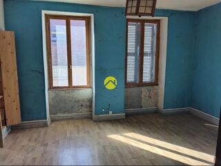  Propriété/château à vendre 4 pièces 99 m²