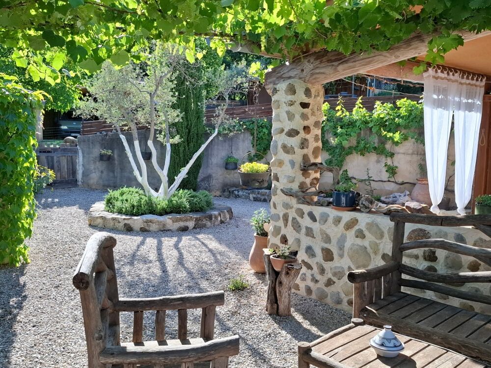 Vente Maison VOLONNE – PROPRIÉTÉ D'EXCEPTION 3,5 HA – 3 HABITATIONS – PISCINE CHAUFFÉE – VUE MONTAGNES Volonne