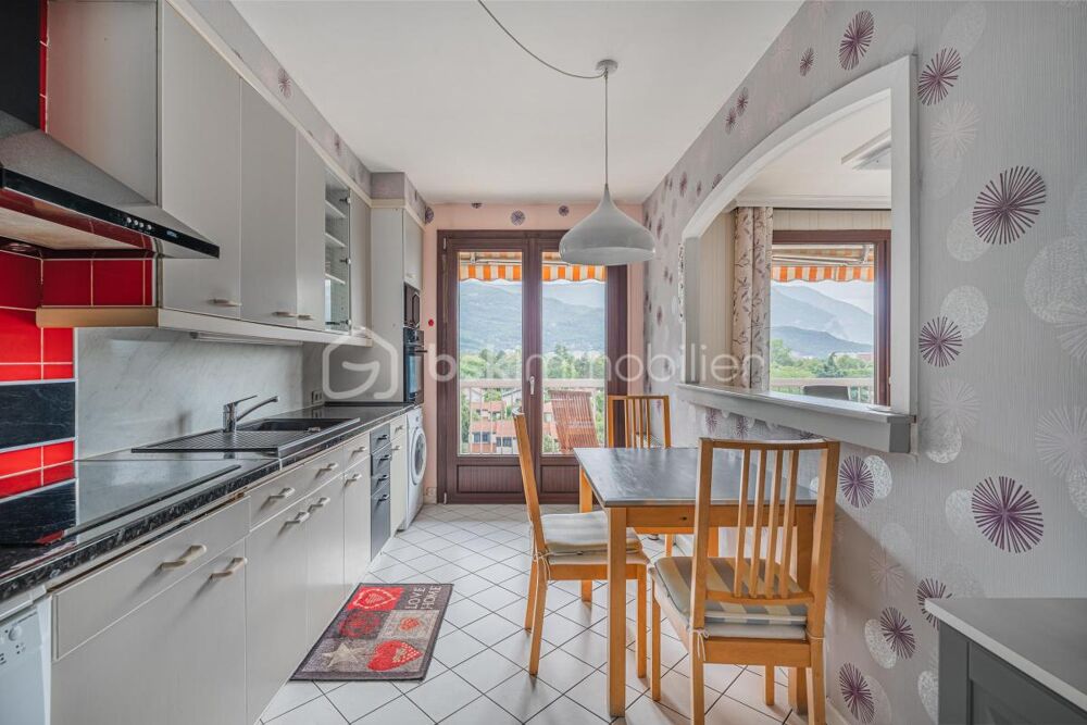 Vente Appartement T4 lumineux de 89 m² avec balcon, parking privé, cave et garage – Grenoble Grenoble