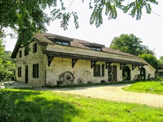  Maison  vendre 7 pices 360 m